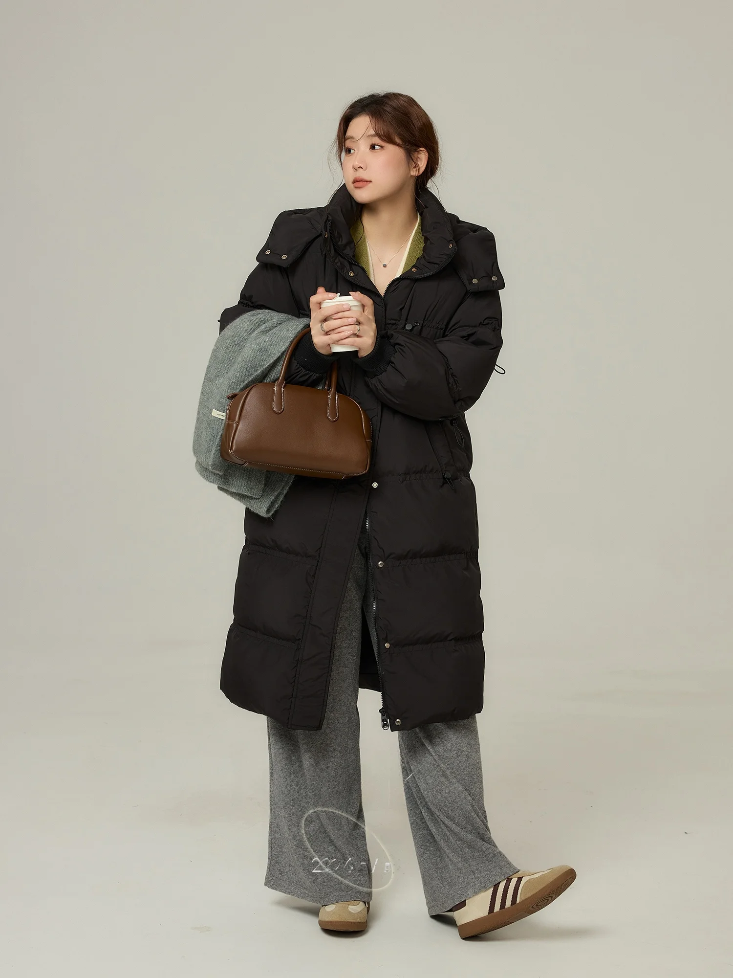 

Зимнее пальто Monika больших размеров Jaet с капюшоном длиной до колена, теплое пуховое пальто большого размера, длинное пальто прямого кроя на молнии све