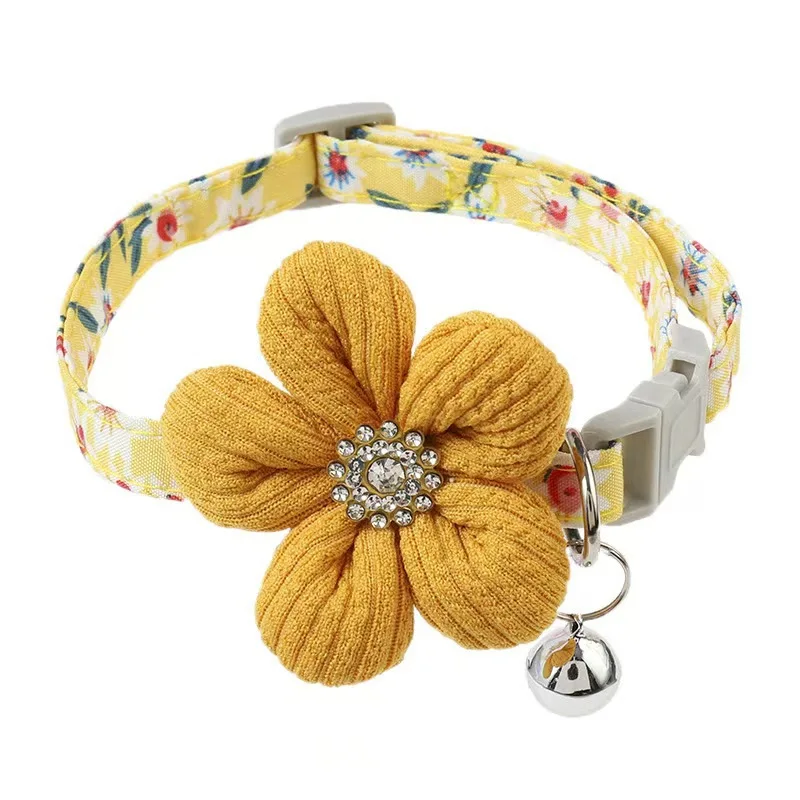 Katzenhalsband, abreißbares Kätzchenhalsband mit Blumen-Strasssteinen, Kitty-Halsband mit Glöckchen, florales Haustierhalsband mit für Katzen und Welpen – Detail 10