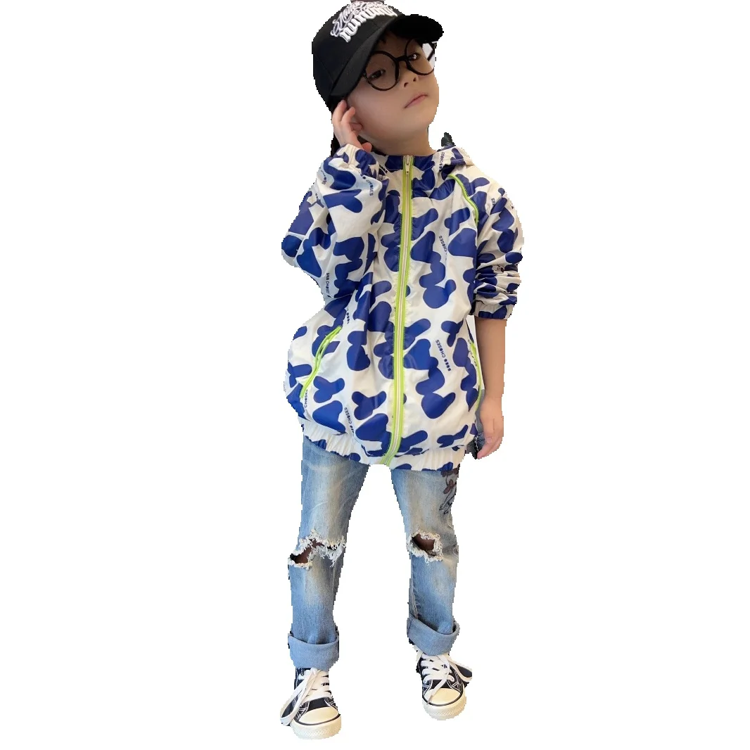 

New Autumn 2025 Children's Comfortable Hooded Jacket Children's Warm Blue Full Printed Hooded Windbreaker Fashionable Jacket