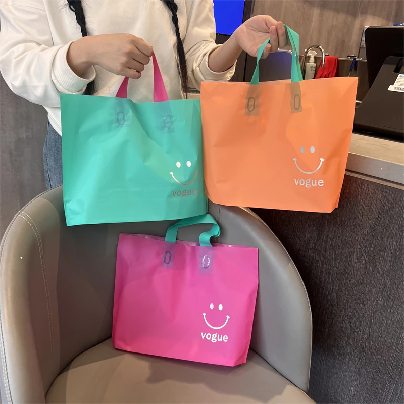 High-End Thickened Frosted Plastic Handbags for Children's Clothing Stores Logo Packaging Customizable Gift Bags
