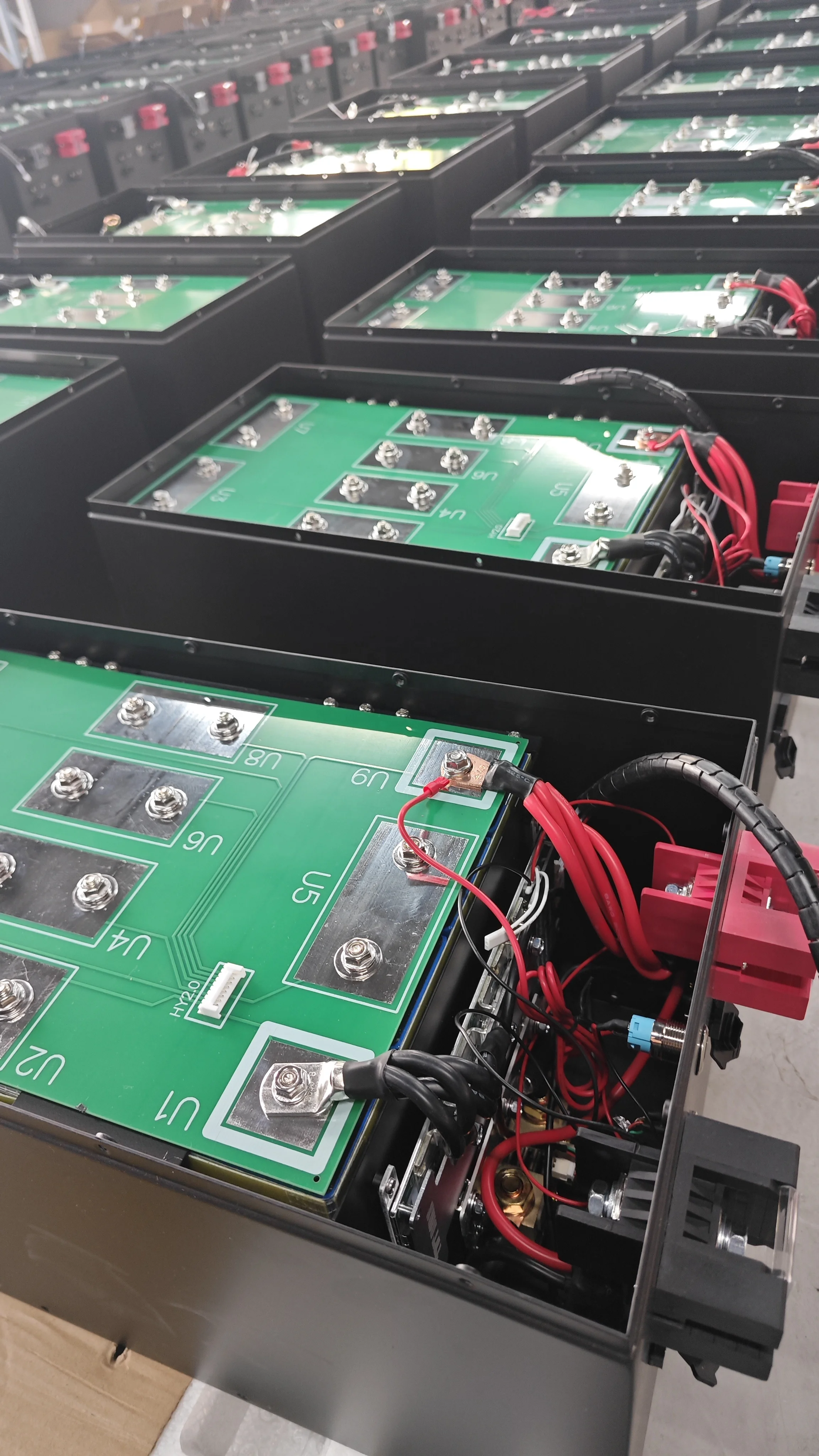 Full Capacity 12V 24V 300Ah 330AH 660AH Lifepo4 Lithium Iron Battery Pack Lifepo4 Battery Lifepo4 Battery 24v for Storage System