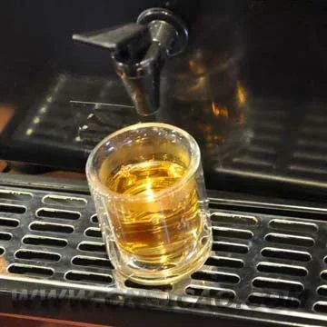 Hot and popular chilled magic mini automatic 4 bottle tequila cold liquor shot chiller mobile multi double bar drink dispenser