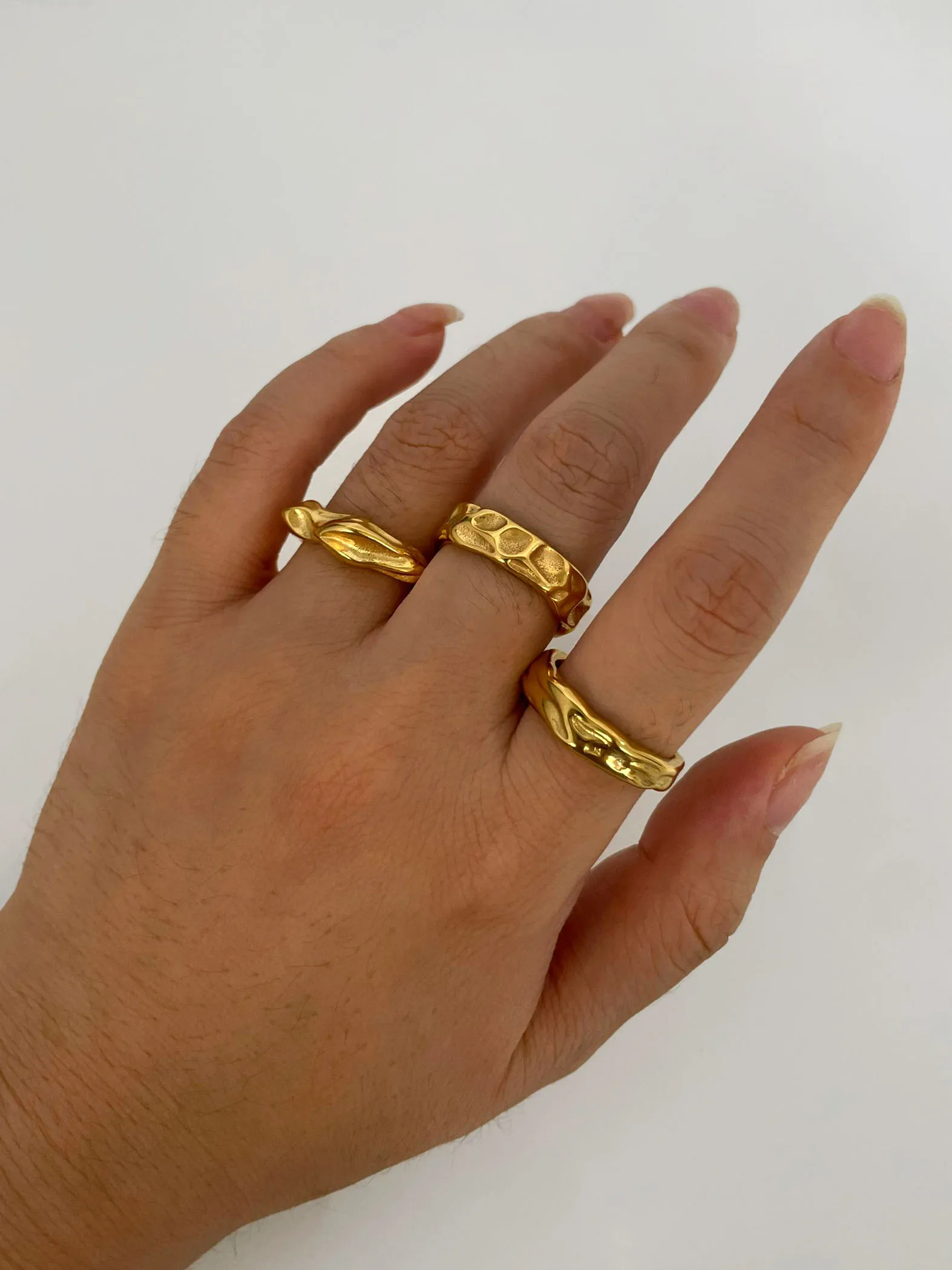 Peri'sbox Waterproof 18K Gold Plated Irregular Hammered Chunky Rings for Women 316L Stainless Steel Trendy Creative Jewelry Gift