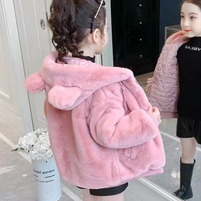 1pcs Kids Faux Fur Warm Jacket Girls Hooded Long Sleeves Coat Babys Pink Teenagers Fashion Soft Comfortable Thicken Thermal Tops