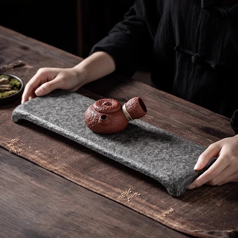Stein-Teekannenuntersetzer aus Natürlichem Schwarzem Basalt, Handgefertigtes Künstlerisches Zen Kung Fu Teezeremonie-Accessoire, Heimischer Teetisch-Dekor 38x12cm – Detail 7