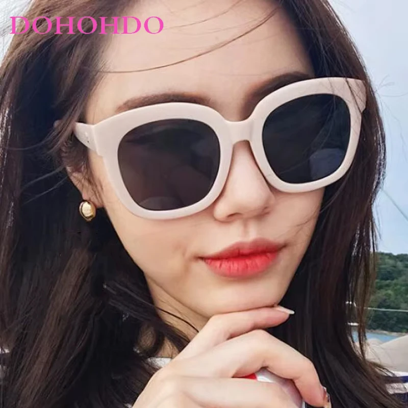 

2025 New Fashion Retro Luxury Big Frame Square Sunglasses Women Men Trend Brand Designer Travel Driving Sun Glasses Unisex UV400