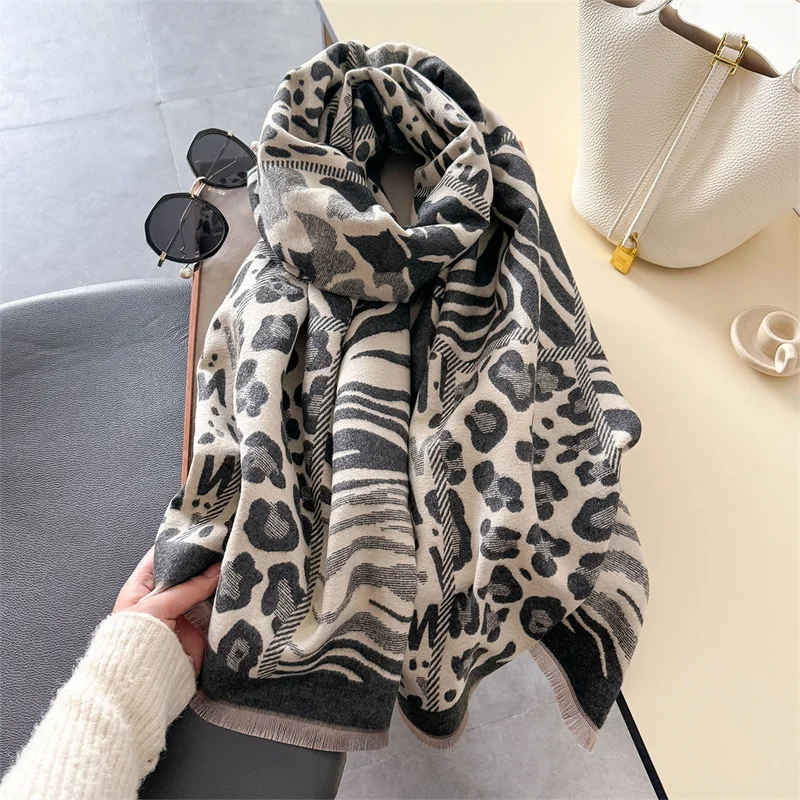 2024 Design Winter Cashmere Scarf for Women Luxury Warm Pashmina Bufandas Shawls and Wraps Thick Blanket Poncho Fashion Echarpe