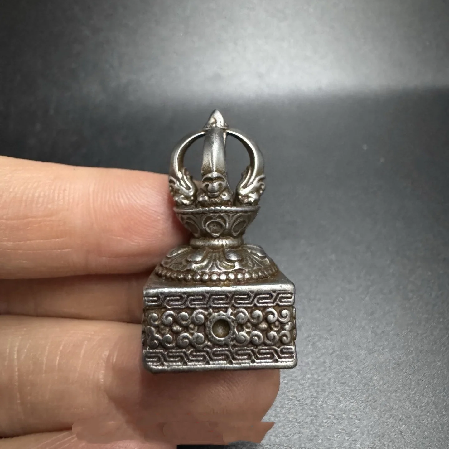 

Xizang Meteorite Tiantie Tibetan Seal Small Statue