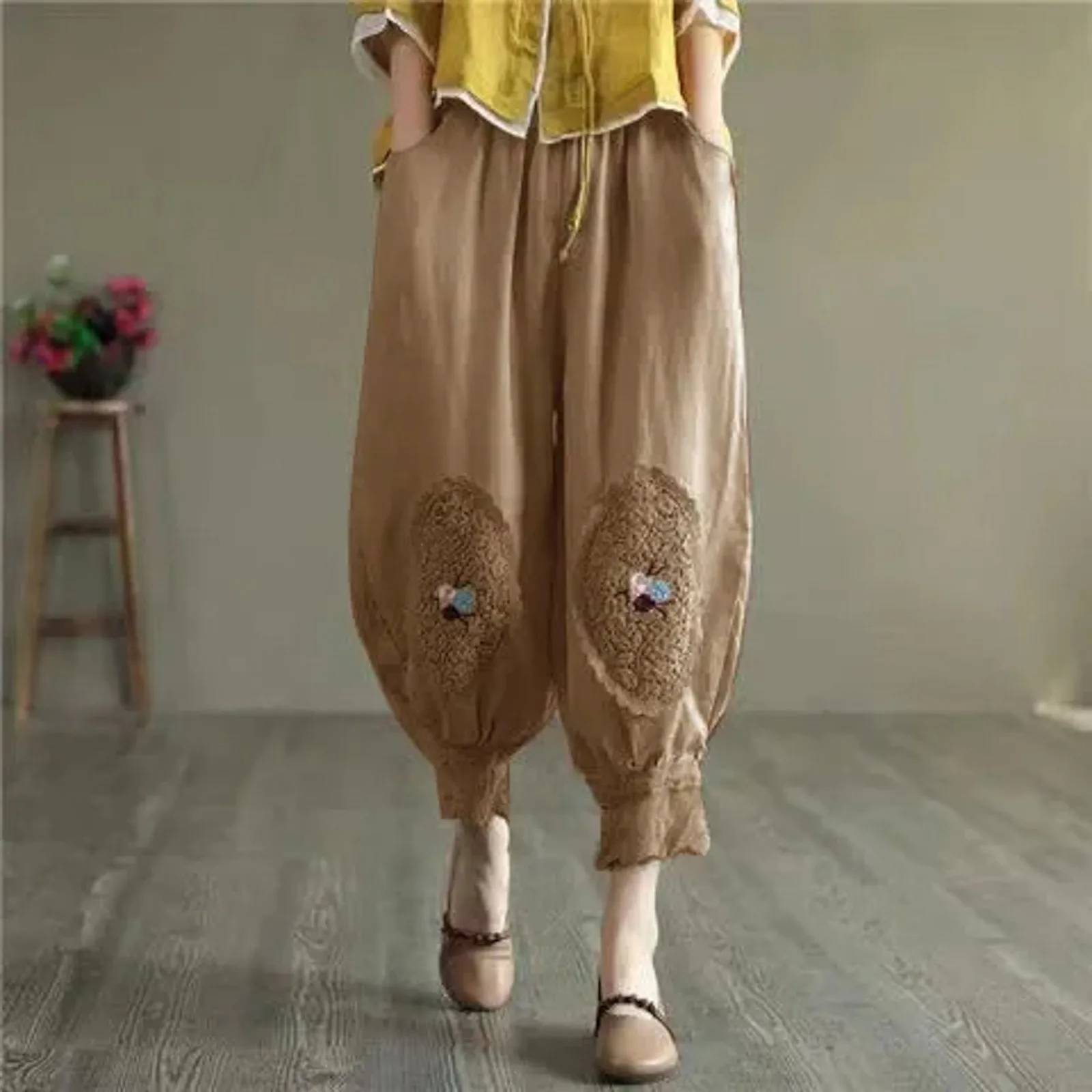 Vintage Floral Embroidered Lace Hem Cropped Lantern Pants Women Summer Fashion Chinese Style High Waist Loose Jogger Pants