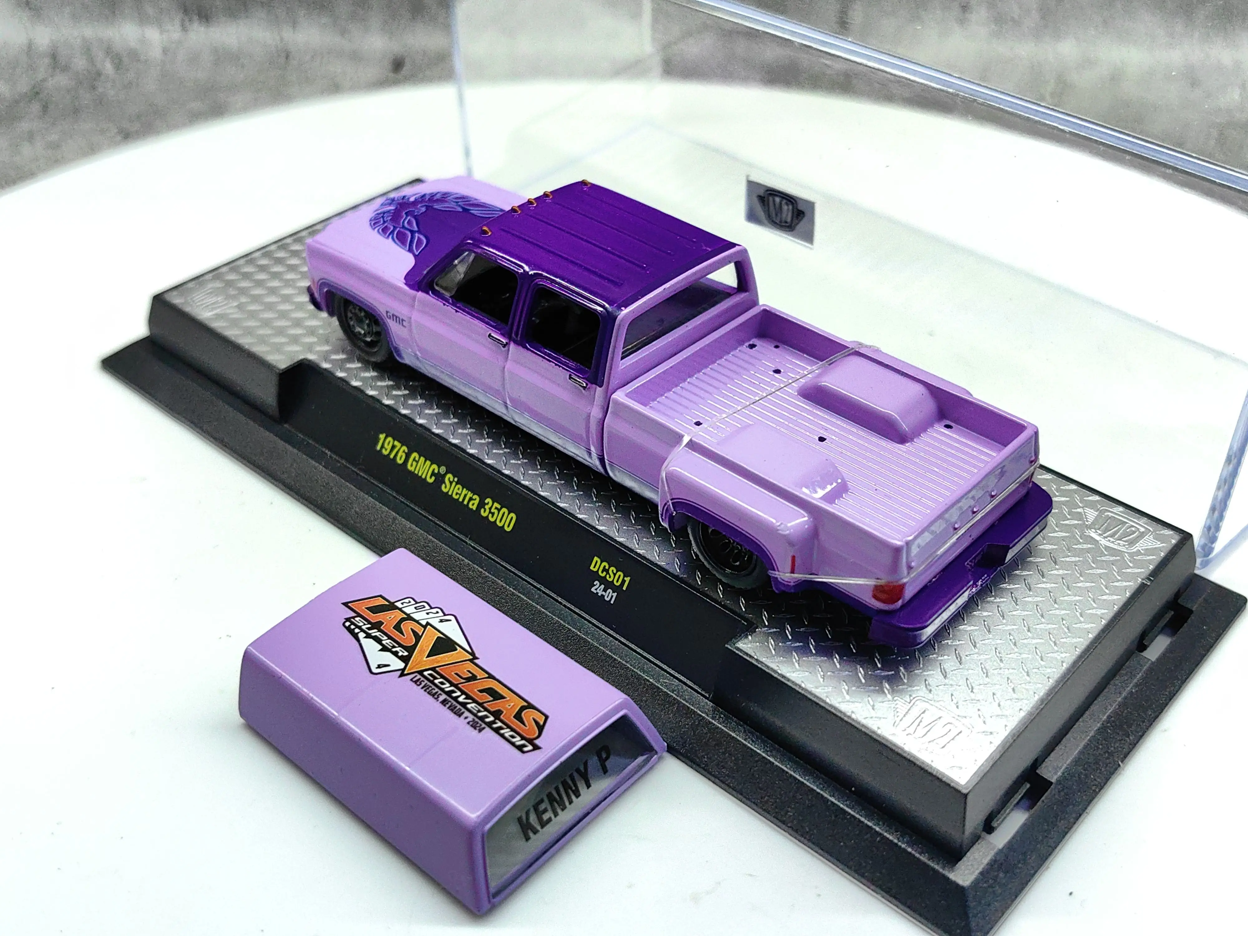 M2 machines  1:64 1976 gmc Sierra alloy trolley model collection decoration