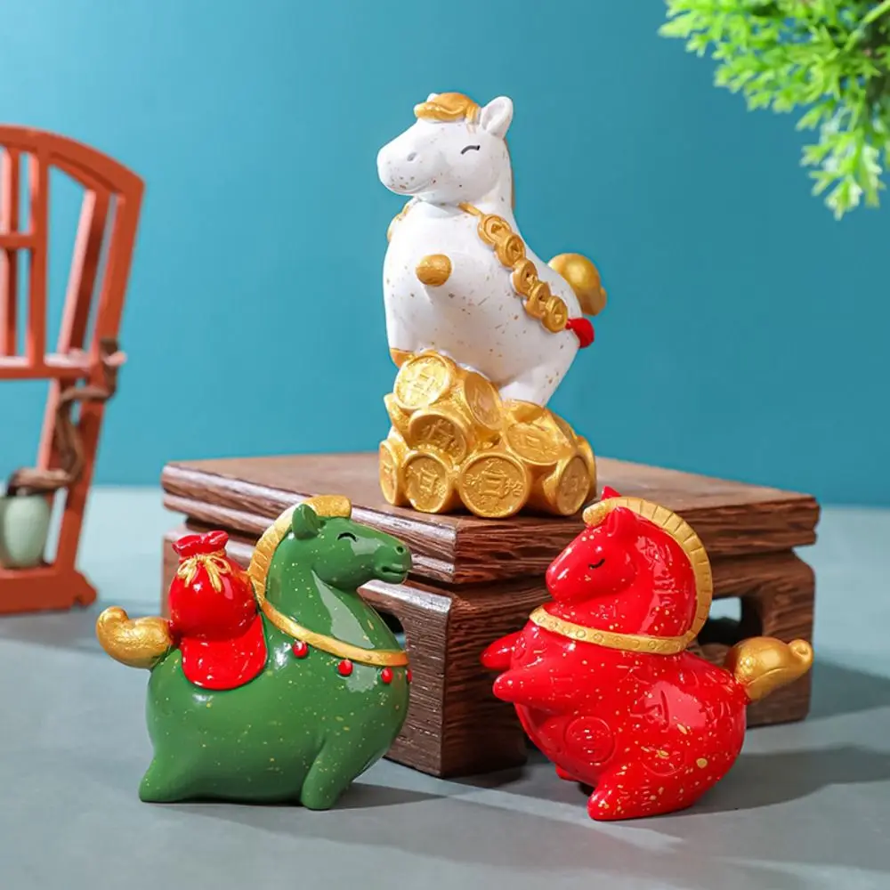 Patung Kuda Poni Resin Desain Hidup Patung Kuda Zodiak Unik Ornamen Bentuk Kuda Kartun yang Indah Festival Musim Semi