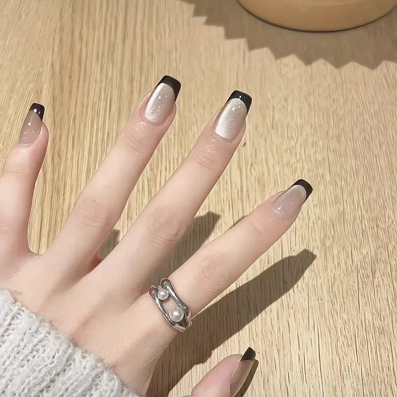 24 قطعة الأظافر الفرنسية البسيطة الوردي والأبيض التدرج تصميم قصير مربع اضغط على الأظافر غطاء كامل مسمار نصائح أدوات مانيكير #5