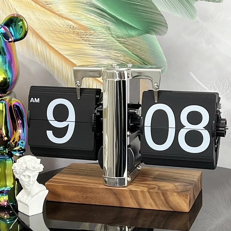 Nordic automatic page turning clock 12 hours retro home solid wood base clock desktop clocks simple