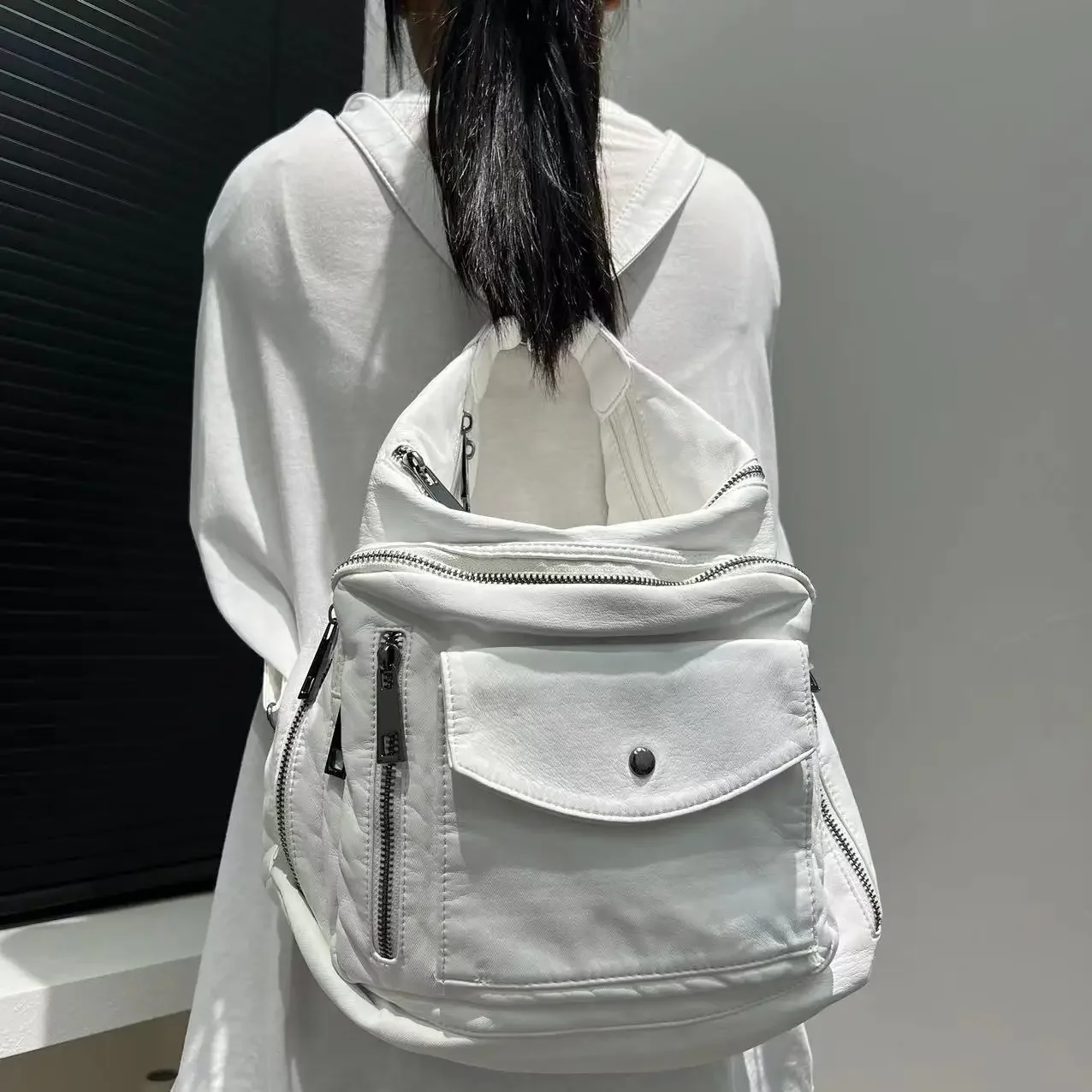 Women's Fashion Multi-Pocket Motorcycle Shoulder Bag Large Capacity Retro Washed Crossbody Backpack