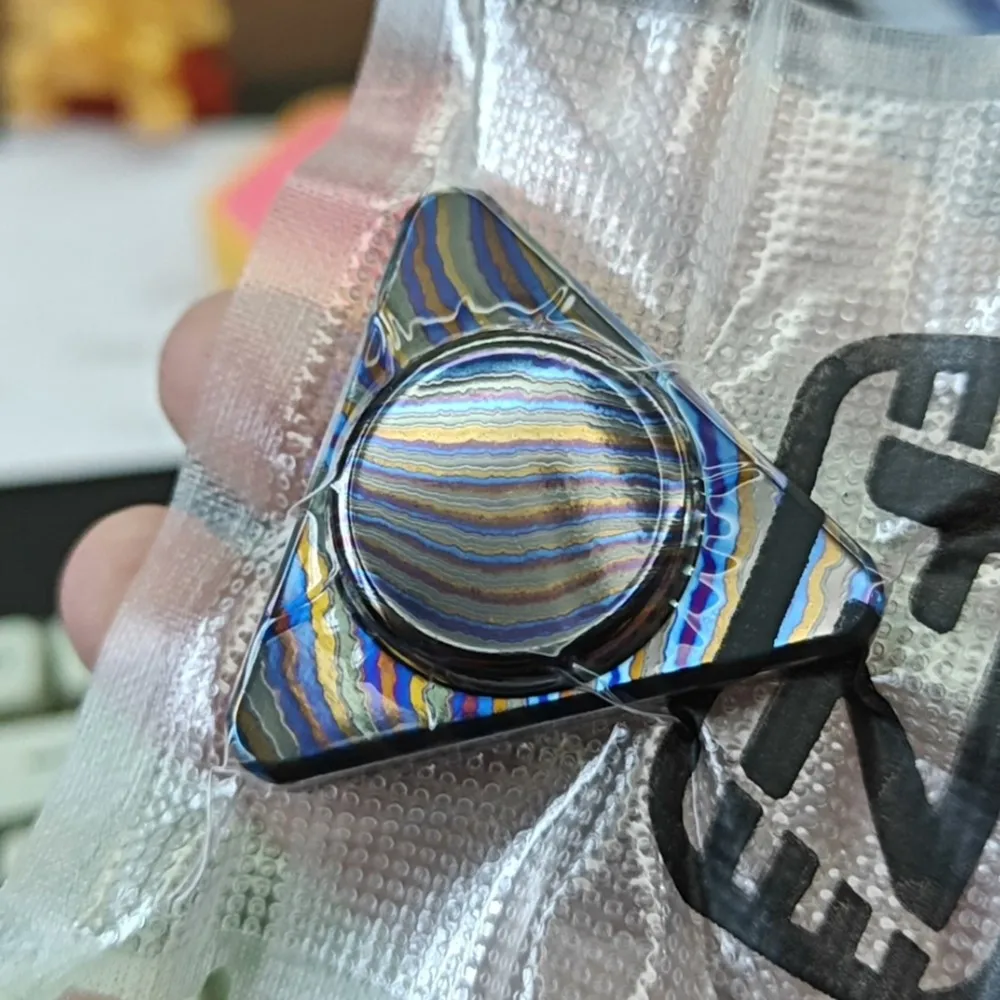 FZEDC فيدجيت سبينر لعبة تخفيف التوتر ثلاث شفرات فيدجيت سبينر ألعاب تململ معدنية للبالغين