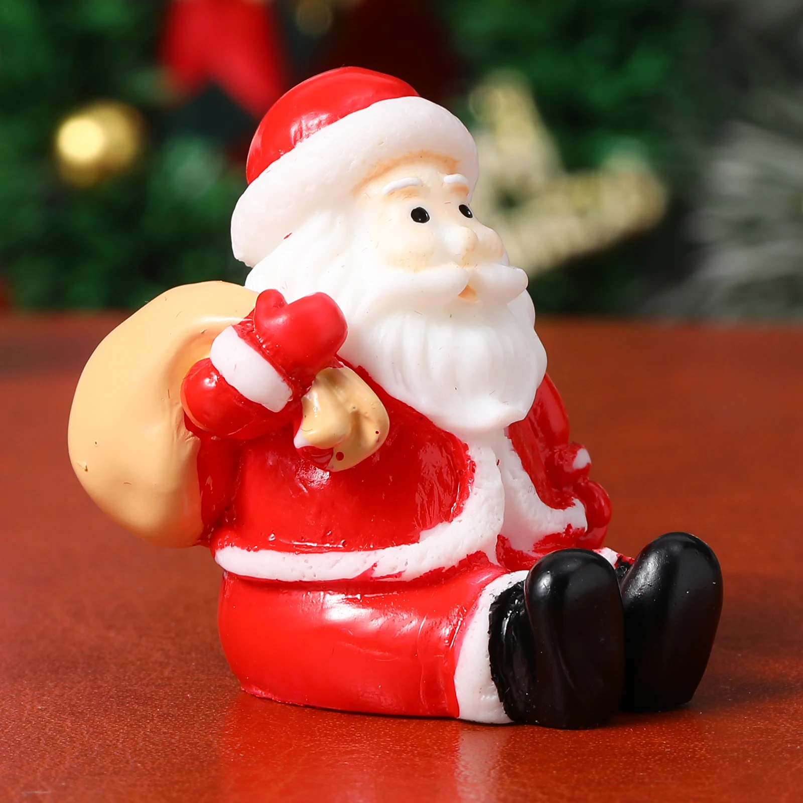 

12Pcs Christmas Santa Claus Resin Figurines Mini Decorations Bright Colors Non Fading Craft Supplies Miniature Garden Party DIY