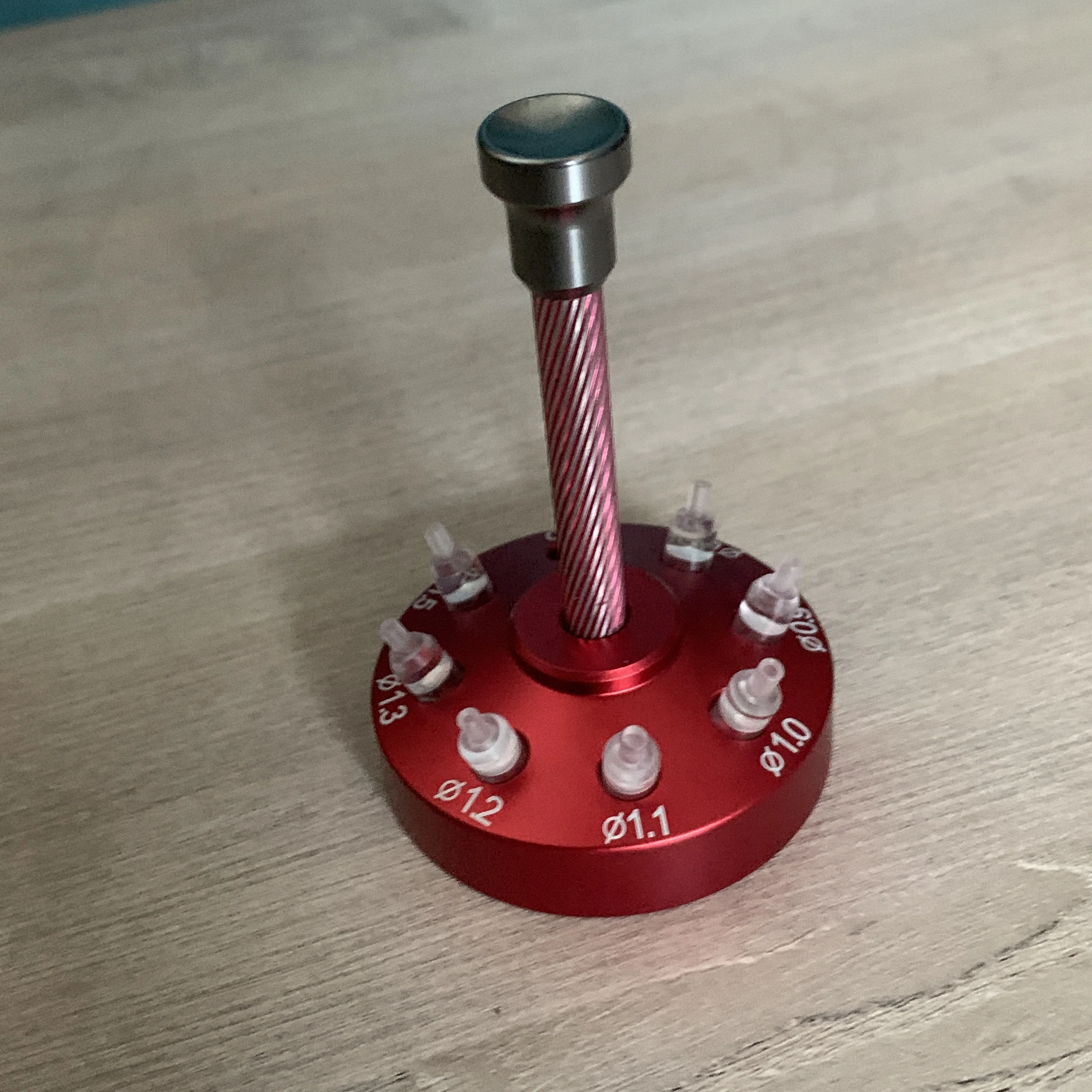 Acrylic Watch Pointer Presser Kit – 8 Sizes, Non-Scratch, Universal Fit for Most Watch Models