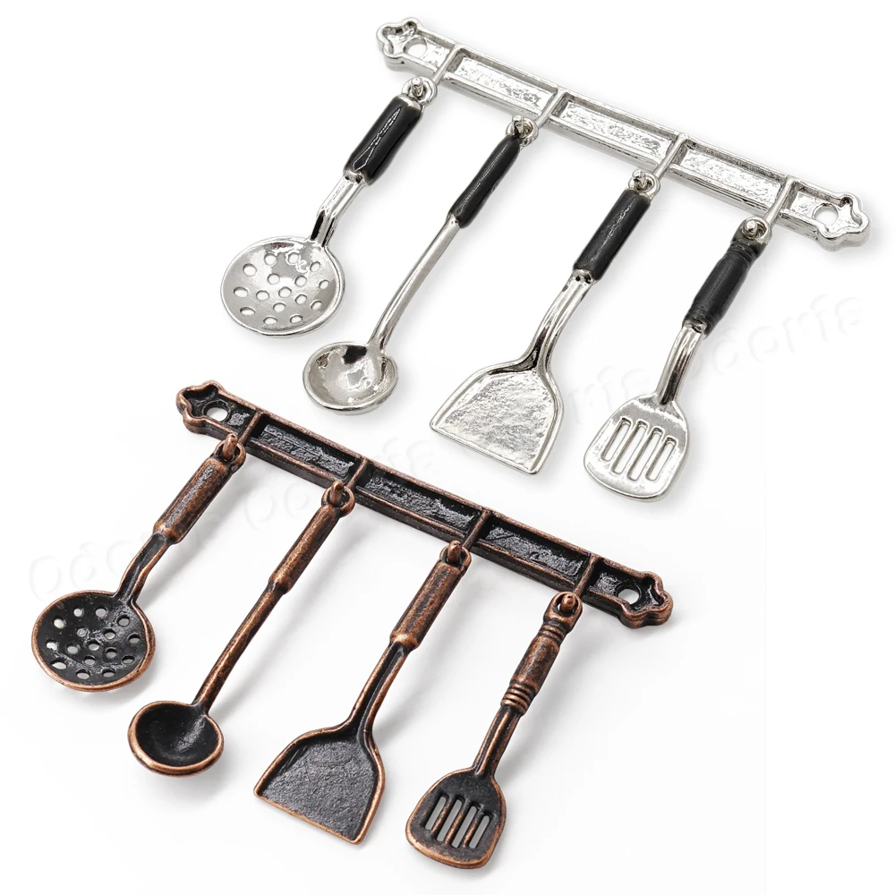 Odoria 1:12 Miniature 4Pcs Metal Utensils with Hanger Kitchen Kitchenware Cookware Set Dollhouse Accessories Doll House Decor