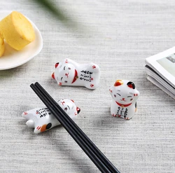 1PC Ceramic Cute Cat Chopstick Holder Japanese Style Tableware Restaurant Simple Oval Spoon Bracket Utensil Kitchen Accessories