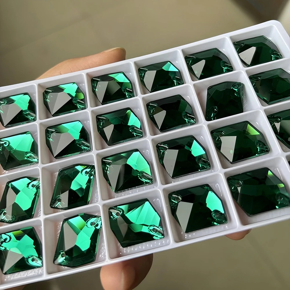 PUBRILEX Großhandel Glas K9 Strass Smaragd 3265 Strasssteine Cosmic zum Aufnähen für Hochzeitskleidung und Bekleidung – Detail 3