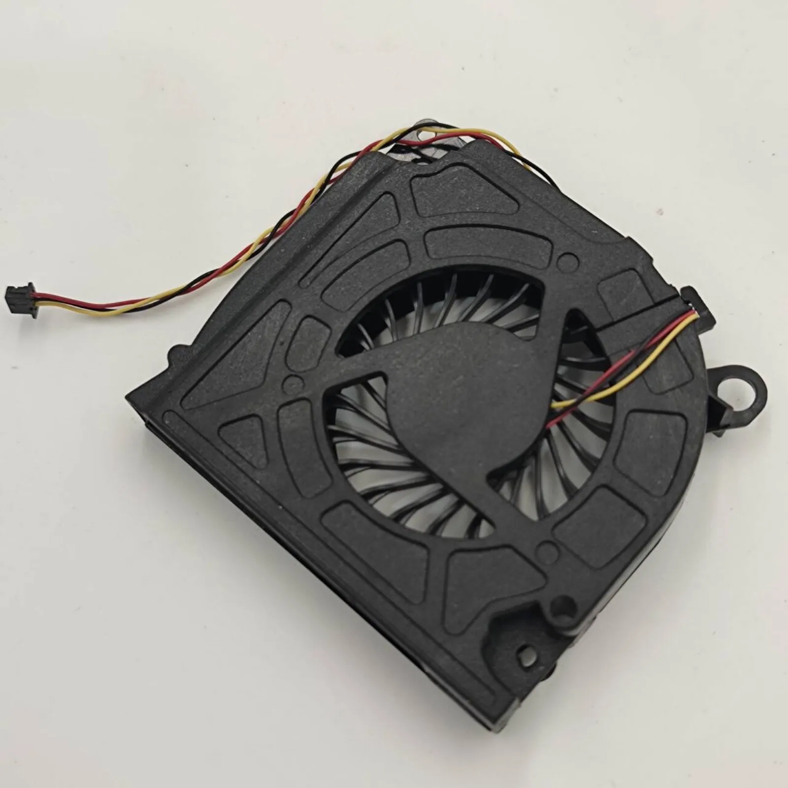 

for DELL D620 D630 PP18L PP28L PP29L D631 1525 1526 1545 500 Laptop CPU Cooling Fan