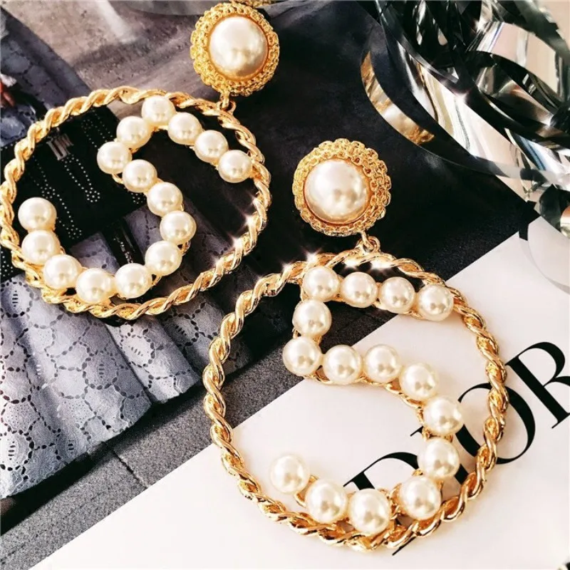 Vintage Woman Earring Fashion Jewelry Luxury Pearl Number 5 Hoop Earrings Accessories Girls Gift