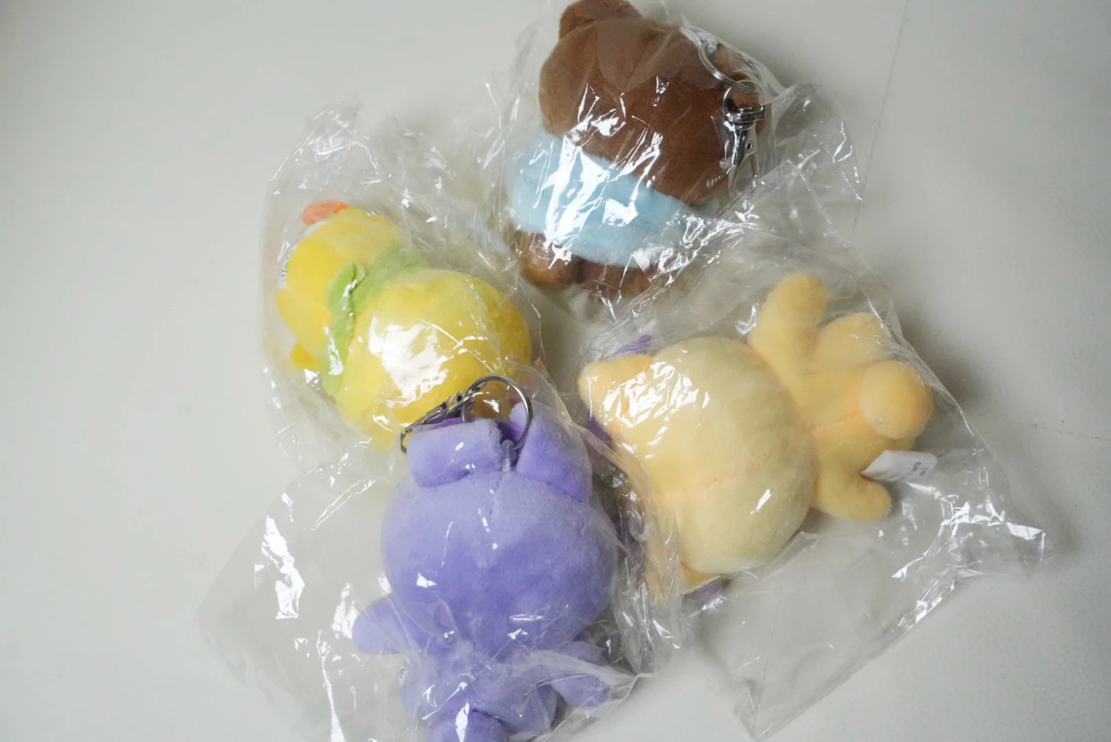 

Kpop Pink Album BORNPINK 2022 World Tour Official Plush Keychain LISA ROSE JENNIE JISOO Kawaii Stuffed Animals Pendent
