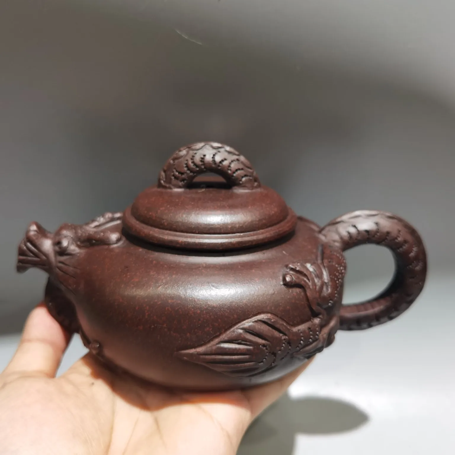 Exquisite Home Crafts Purple Clay Teapots With Exquisite Craftsmanship are Worth Decorating and Collecting