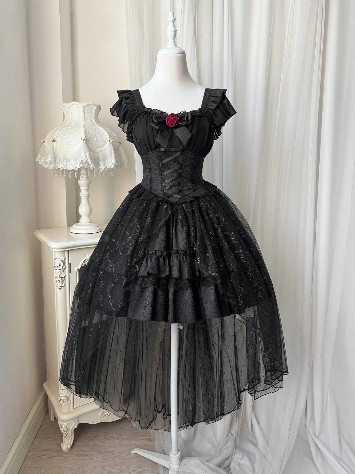 

Dark Rose Suspender Dress Gorgeous Trailing Dress Gothic Style Lolita