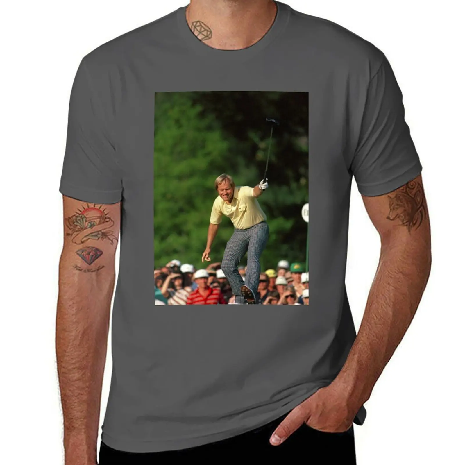 

Jack Nicklaus winning putt 1986 masters T-Shirt Soft Durable Cotton T-Shirt