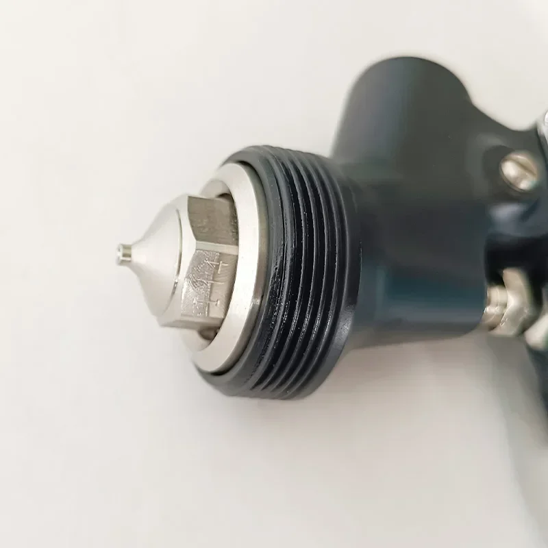 Professional Original Japanese Anest Iwata Paint Spray Gun Pneumatic Tool Coating Car Paint Low Pressure Spray Paint