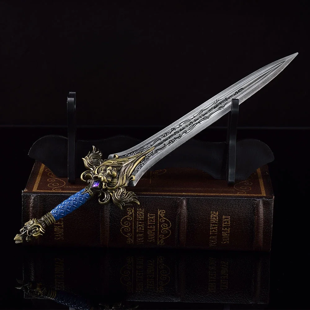 30ซม.World of Warcraft Frostmourne Llane Wrynn Iดาบโลหะเต็มรูปแบบชุดเครื่องประดับสะสมKARambitปลอดภัยคอสเพลย์ของเล่นเด็กของขวัญ