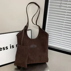 Corduroy Solid Zipper Casual Women's Shoulder Bag Versatile Commuting High Capacity Handbag Popular and Bestselling Tote Bags
