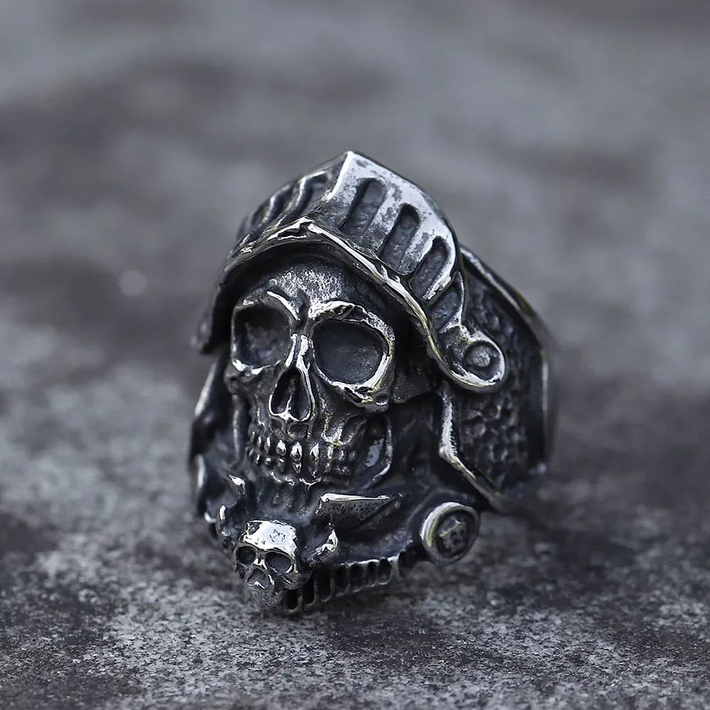 2022 NEW Men\'s 316L stainless-steel rings Biker Calvarium skull ring for teens gothic punk Motorcycl Jewelry Gifts free shipping