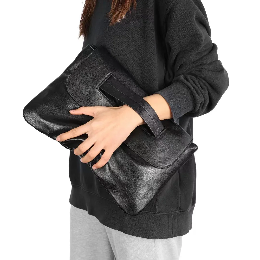 

Elegant 2025 F/W Women's Evening Clutch Bag | Large Capacity Envelope Purse for Wedding, Party, Dinner | Designer StyleSpacious