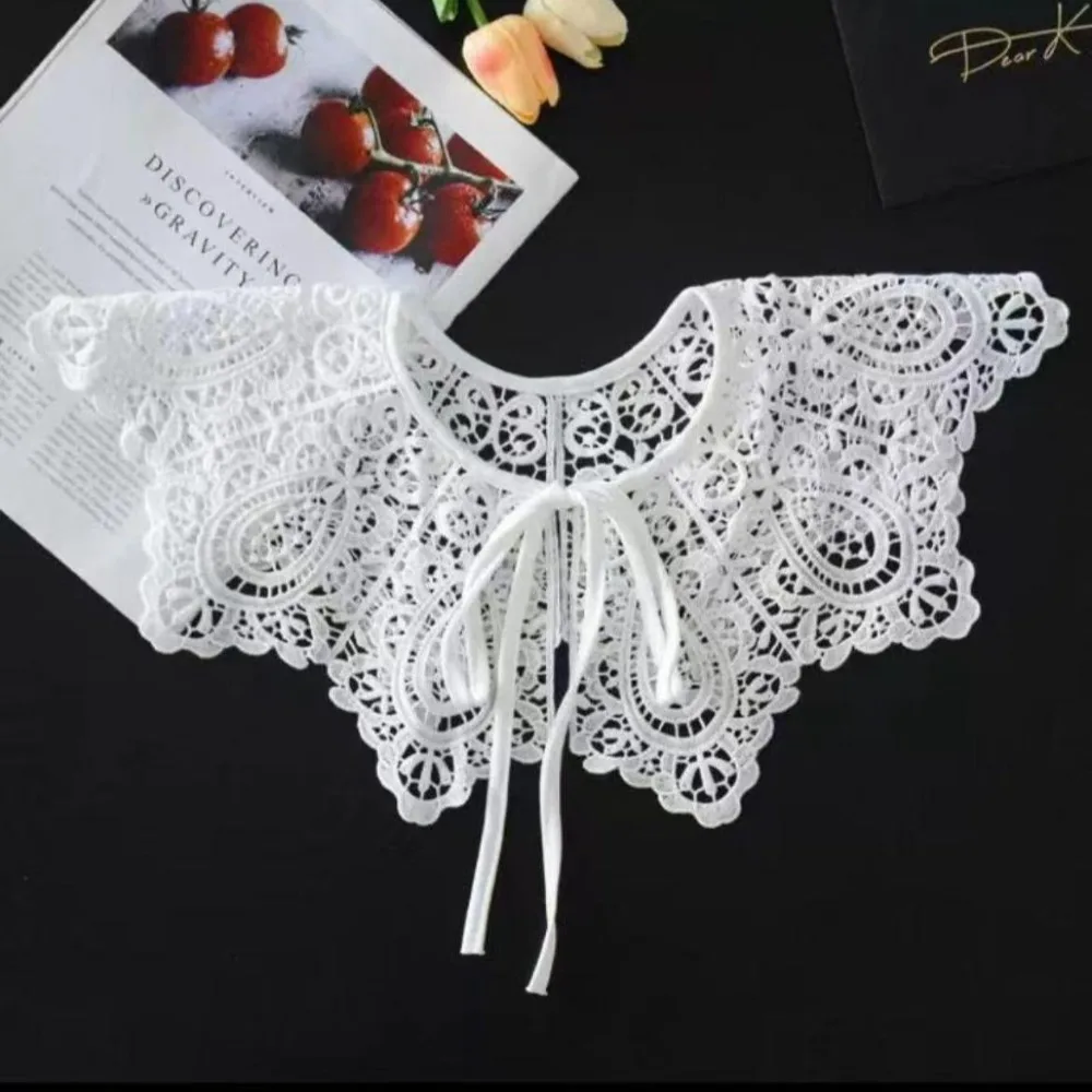 

New Lace Fake Collar Detachable White Shawl Decoration Hollow Collar Women
