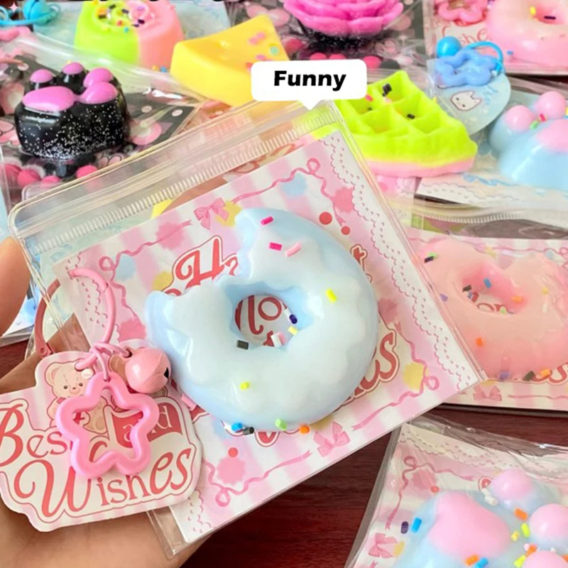 재미있는 만화 시뮬레이션 디저트 슈퍼 소프트 핀치 스퀴즈 장난감, 성인 스트레스 해소 장난감 키체인, 어린이 배낭 펜던트