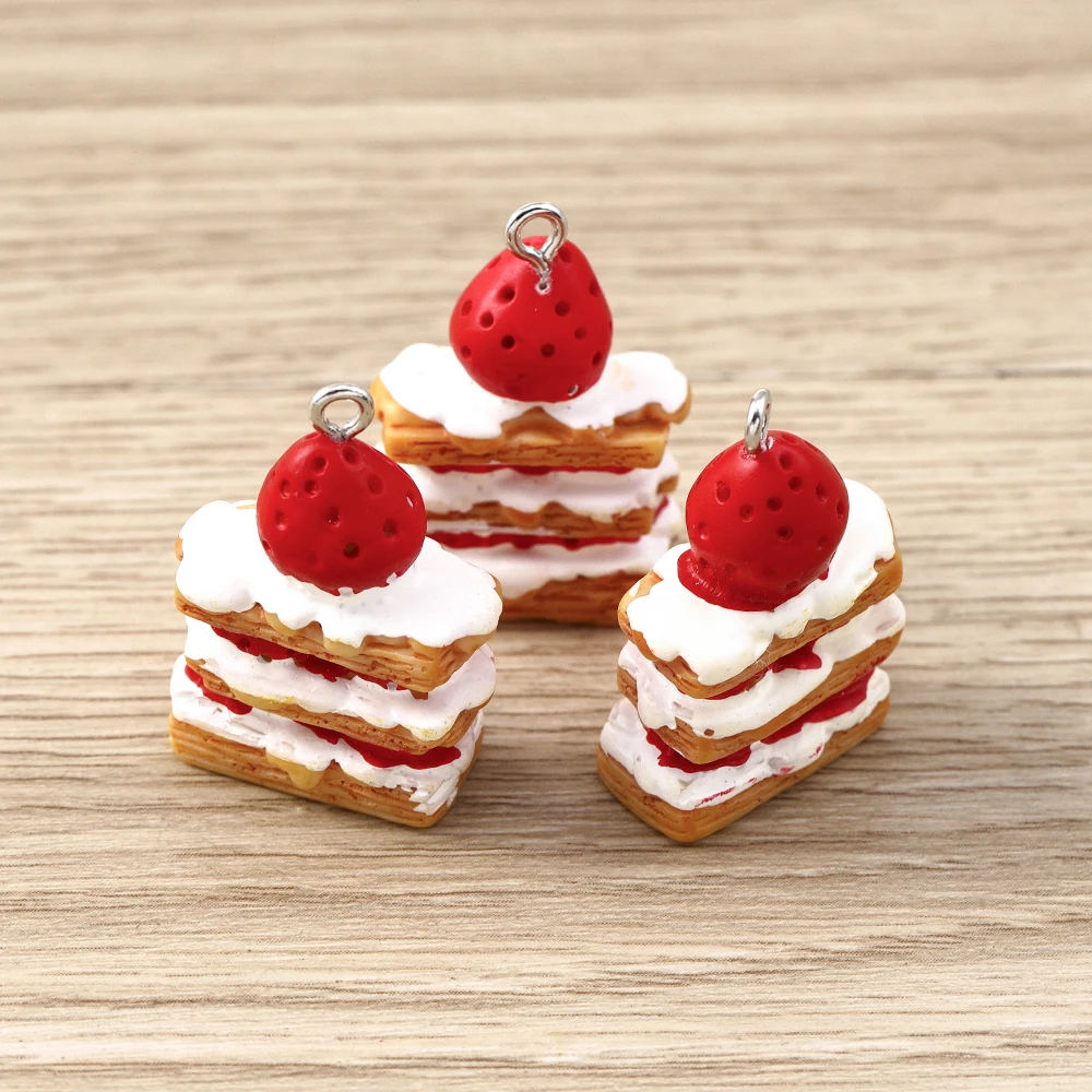 Tusember 10 Stück Niedliche Cartoon-Harz-3D-Erdbeer-Kuchen-Anhänger für Schmuckherstellung, Armbänder, Halsketten, DIY-Schlüsselanhänger – Detail 2