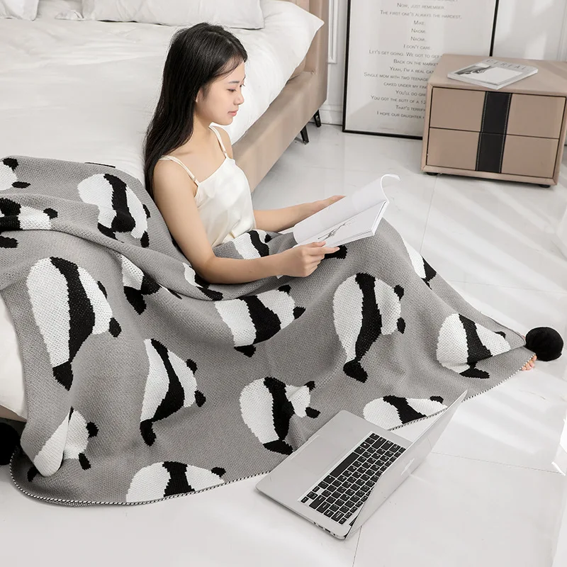 Home Sofa Bed Decoration Blankets Four Seasons General Office Nap Blanket Modern Minimalist Thin Section Knitted Panda Pattern