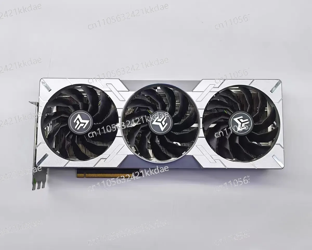 

Видеокарта V100 16 ГБ 32 ГБ, модифицированная реплика 1:1, металлическая вычислительная карта 4090 Master