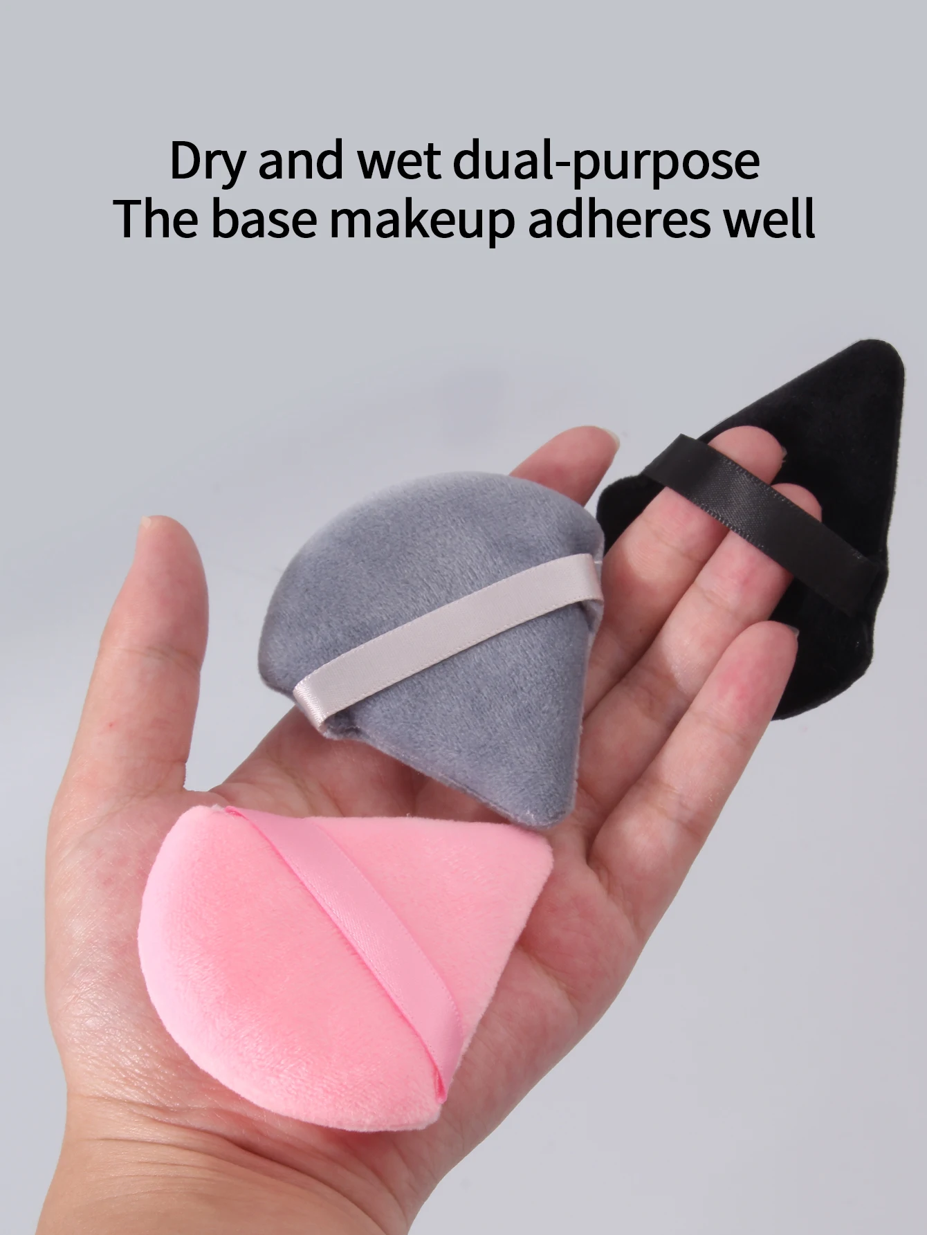 3 Sätze meistverkaufter dreieckiger, beflockter Puderquasten, weicher und tragbarer loser Puder und loser Puder-Einstell- und Make-up-Werkzeuge