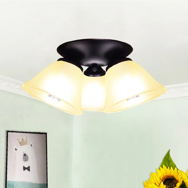 American Retro Three Head Ceiling Light LED Chandelier for Dining Room Balcony Bedroom European Style Iron Art Home Lighting