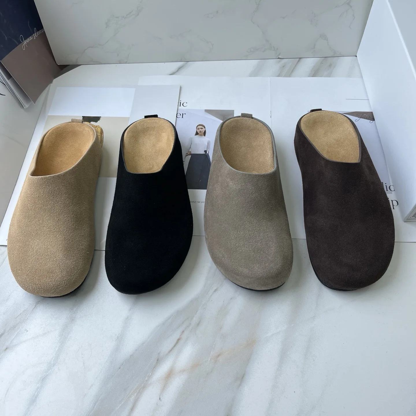 

Unisex Mule Shoes Closed Toe Thick Sole Slippers For Women Men Outwear Suede Leather Sandals Female Male 35-45 Large Size Casual