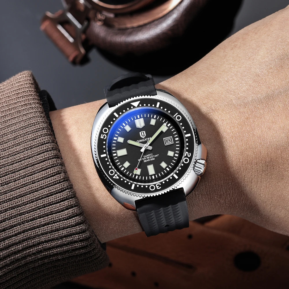 Men's Luxury Date Quartz Watch with Silicone Strap