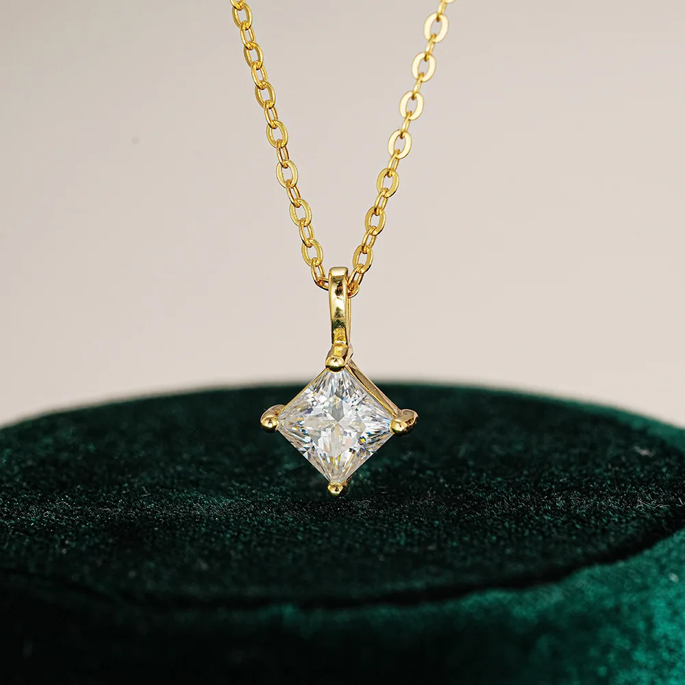 

Ожерелье с муассанитом огранки 1,2 карата, кулон для женщин, геометрическая квадратная цепочка на шею, ювелирные изделия, подарки для свадебной вечеринки для девочек