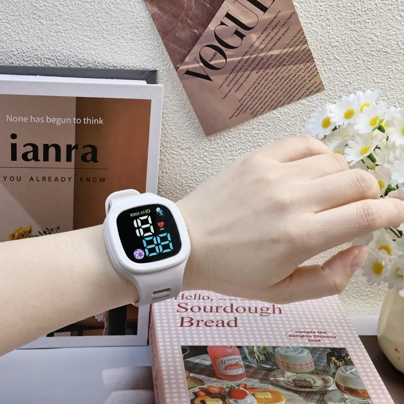 Женские маленькие квадратные часы i модные светодиодные электронные часы астронавта