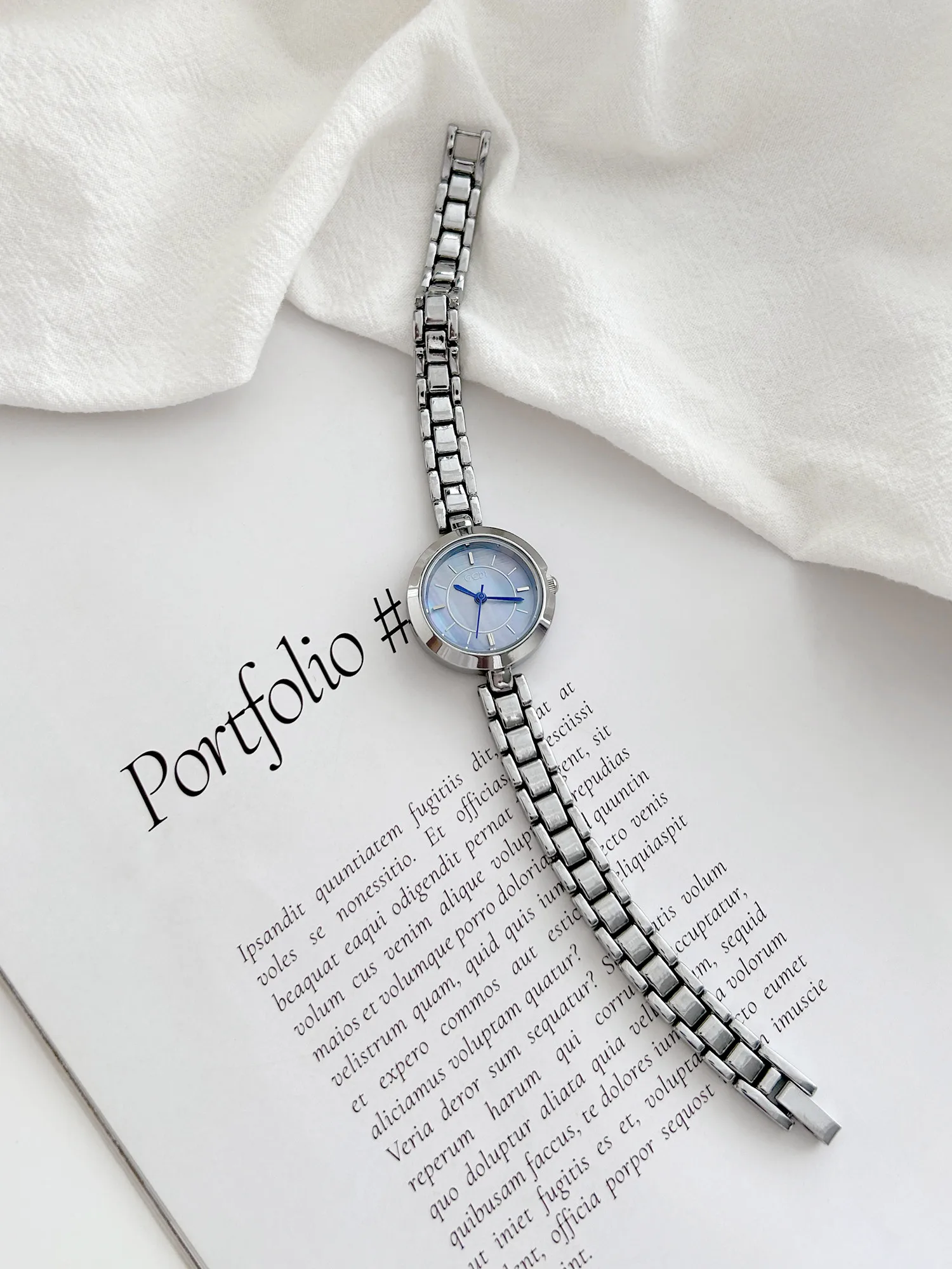Luxury Women'S Watch, 2026 New Model, Light Luxury, Simple And Elegant, Small Dial, Perfect Gift For Women/Students.