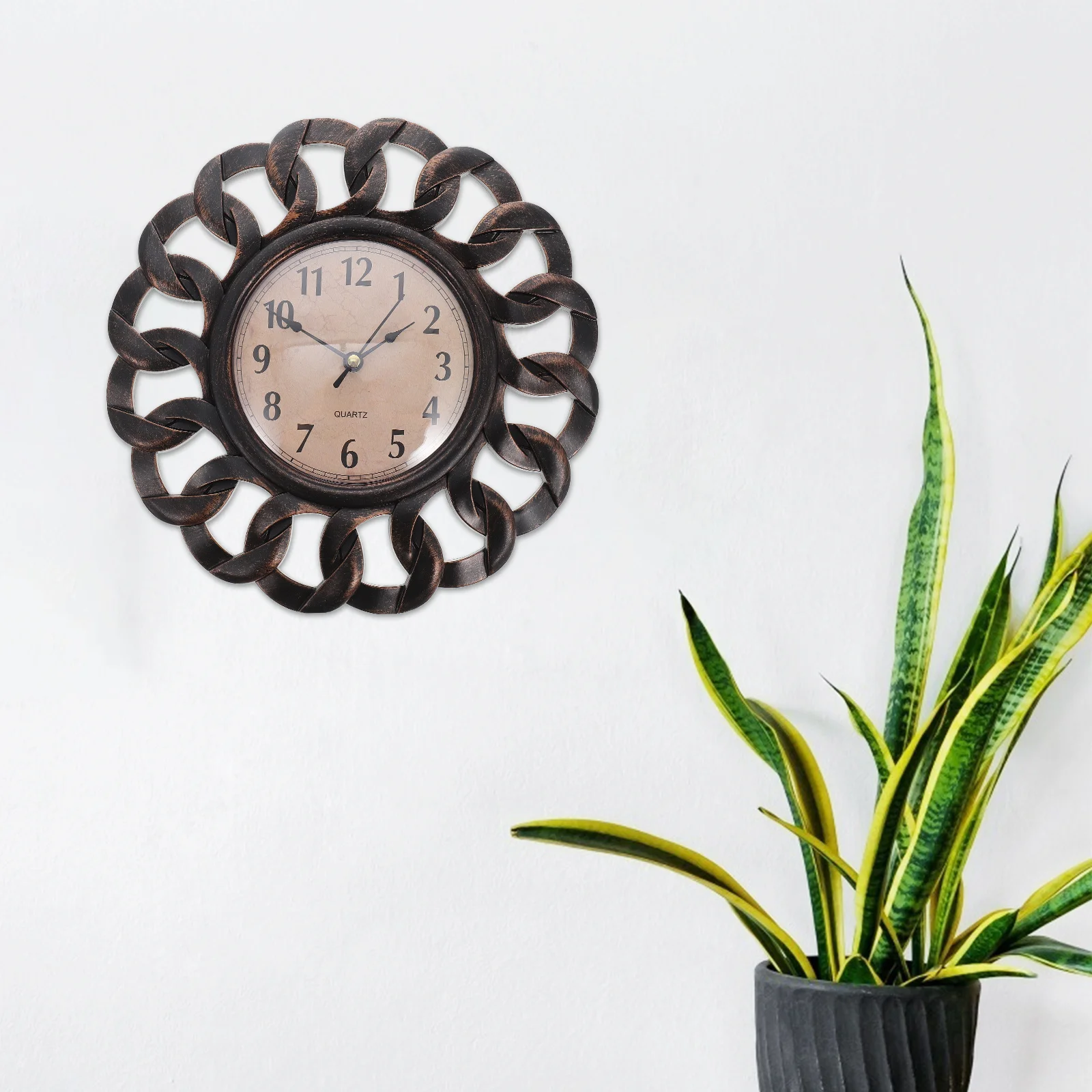 

Premium Retro European Pattern Quartz Wall Clock Silent Non-Ticking Round Design Hanging Decor for Home Living Room Study