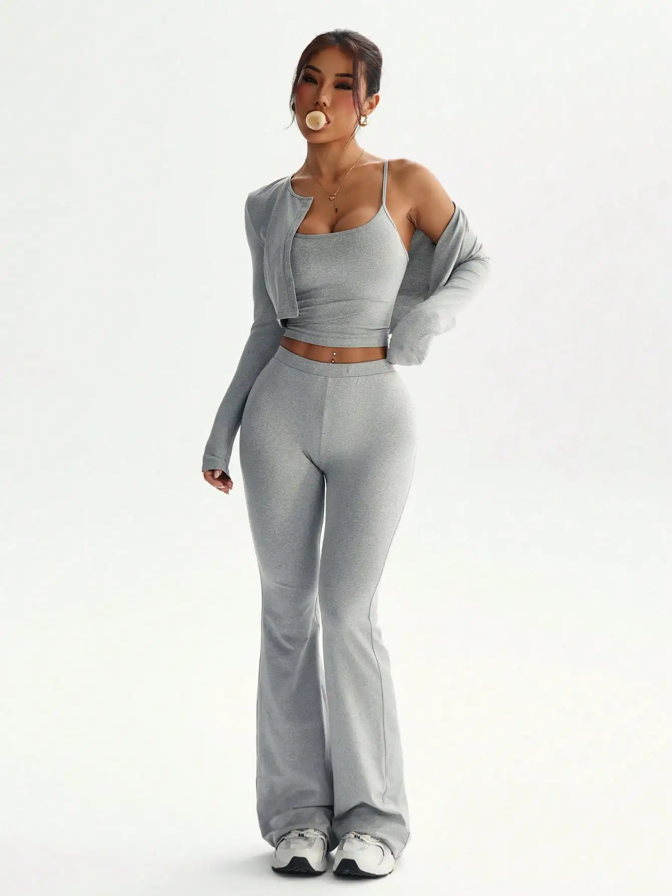 BWQ Conjunto de cárdigan, camisola y pantalones acampanados ajustados de color sólido minimalista de 3 piezas