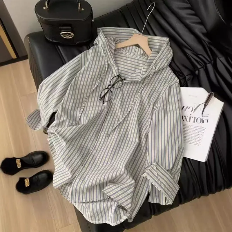 

Полосатая рубашка с капюшоном в корейском стиле для женщин, весенне-осенняя рубашка в студенческом стиле, ленивый шикарный топ